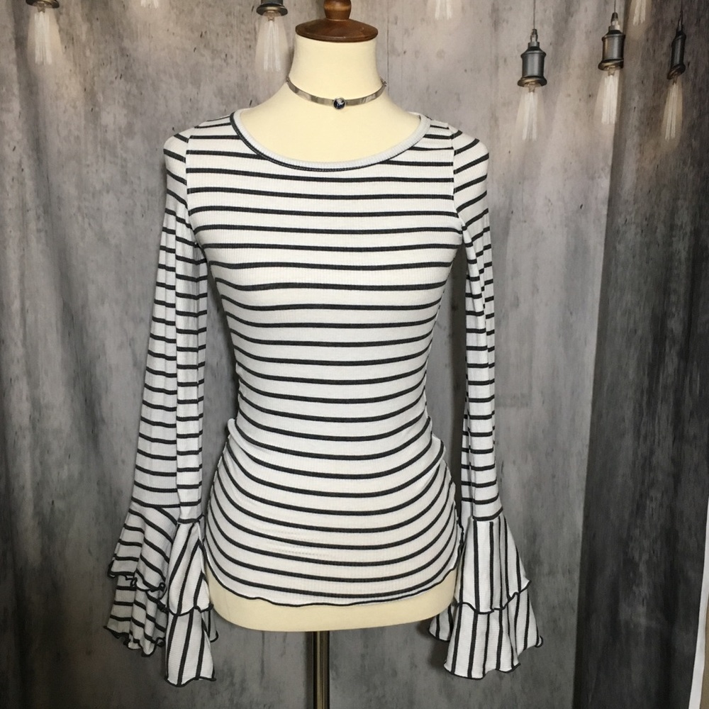 Free People Bell Sleeve Shirt - Picture 4 of 6